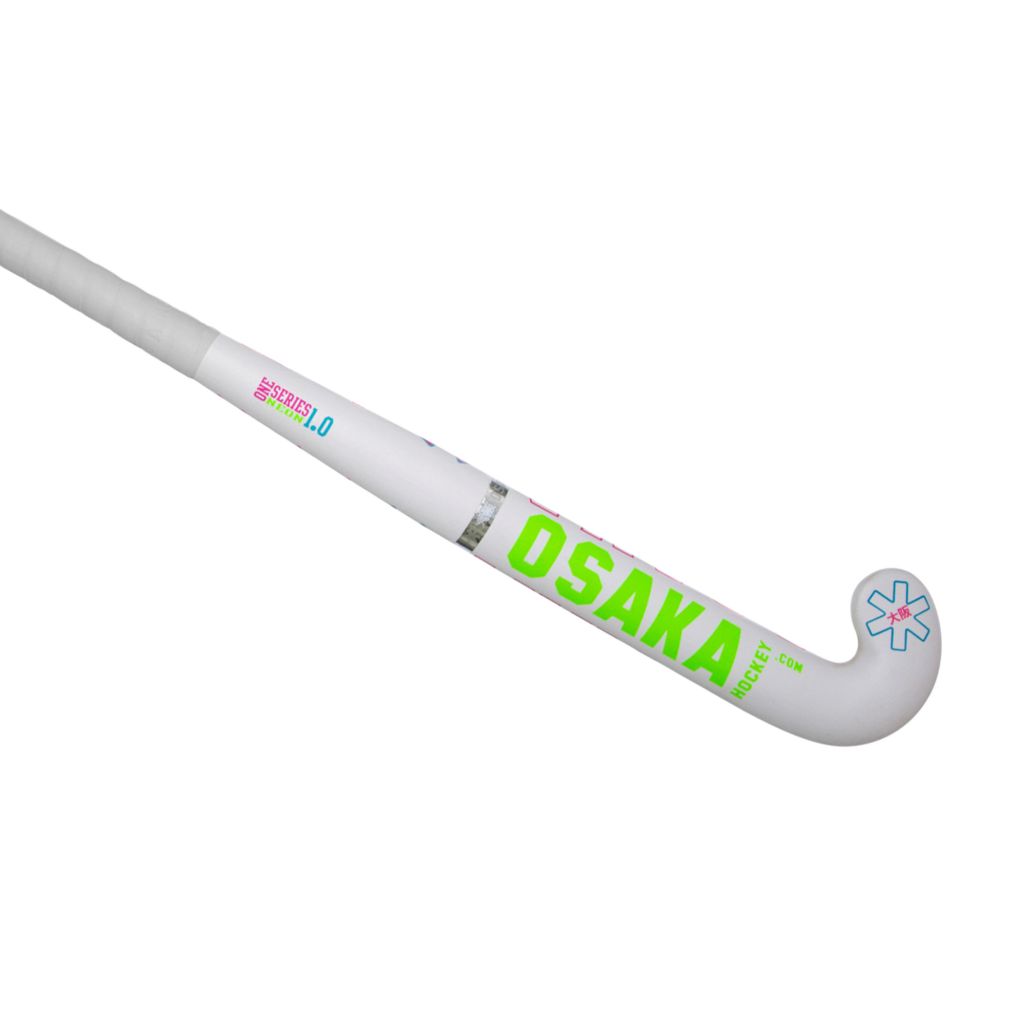 ideologie gebonden Hover Osaka 1 Series 1.0 Hockeystick - Standard Bow - Junior - Neon White - De  Sport Outlet